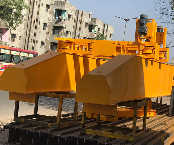 DOUBLE GIRDER EOT CRANE