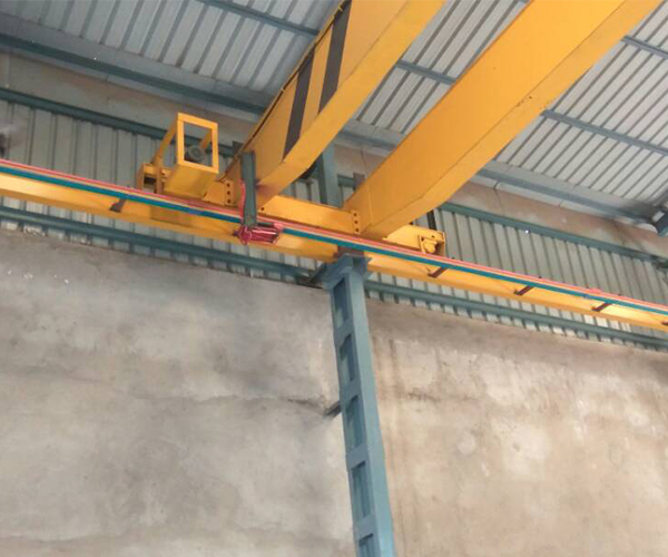 DOUBLE GIRDER EOT CRANE