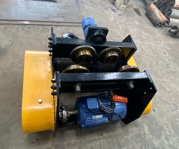 ELECTRIC WIRE ROPE HOIST