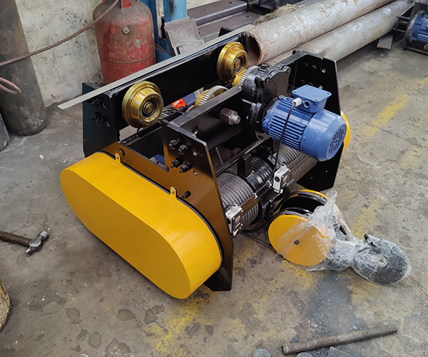 ELECTRIC WIRE ROPE HOIST