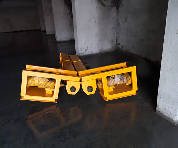 L BLOCK TYPE & CARRIAGE