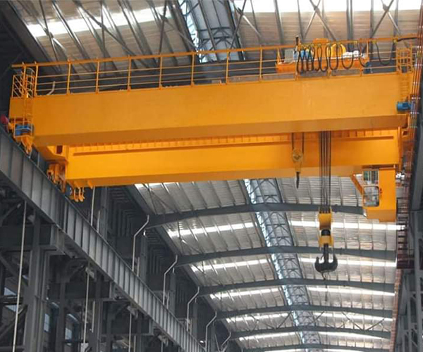 DOUBLE GIRDER E.O.T CRANE