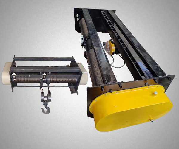 BASE MOUNTED WIRE ROPE HOIST